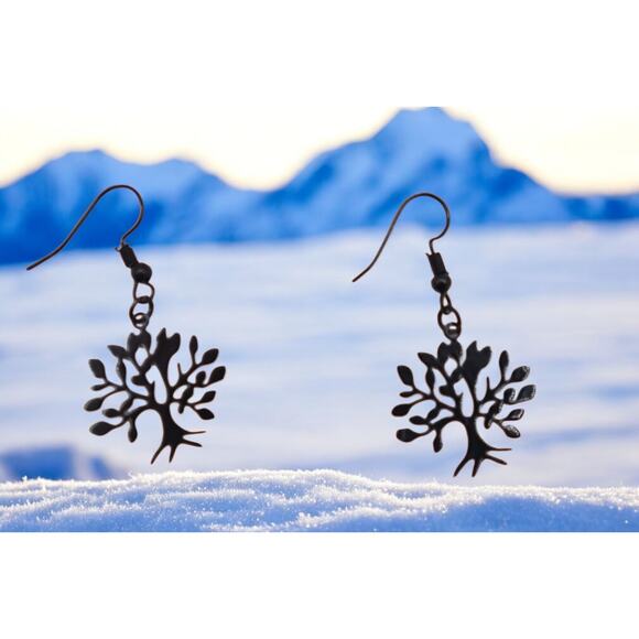 Beautiful tree of life earrings...... Elevate your style.. - Picture 1 of 3